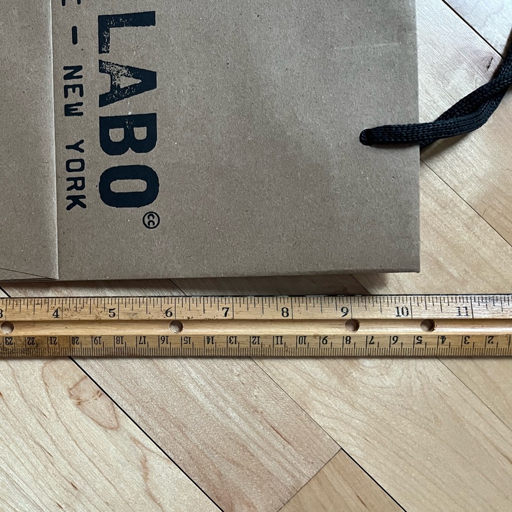 Le Labo Paper Bag - Picture 6 of 6